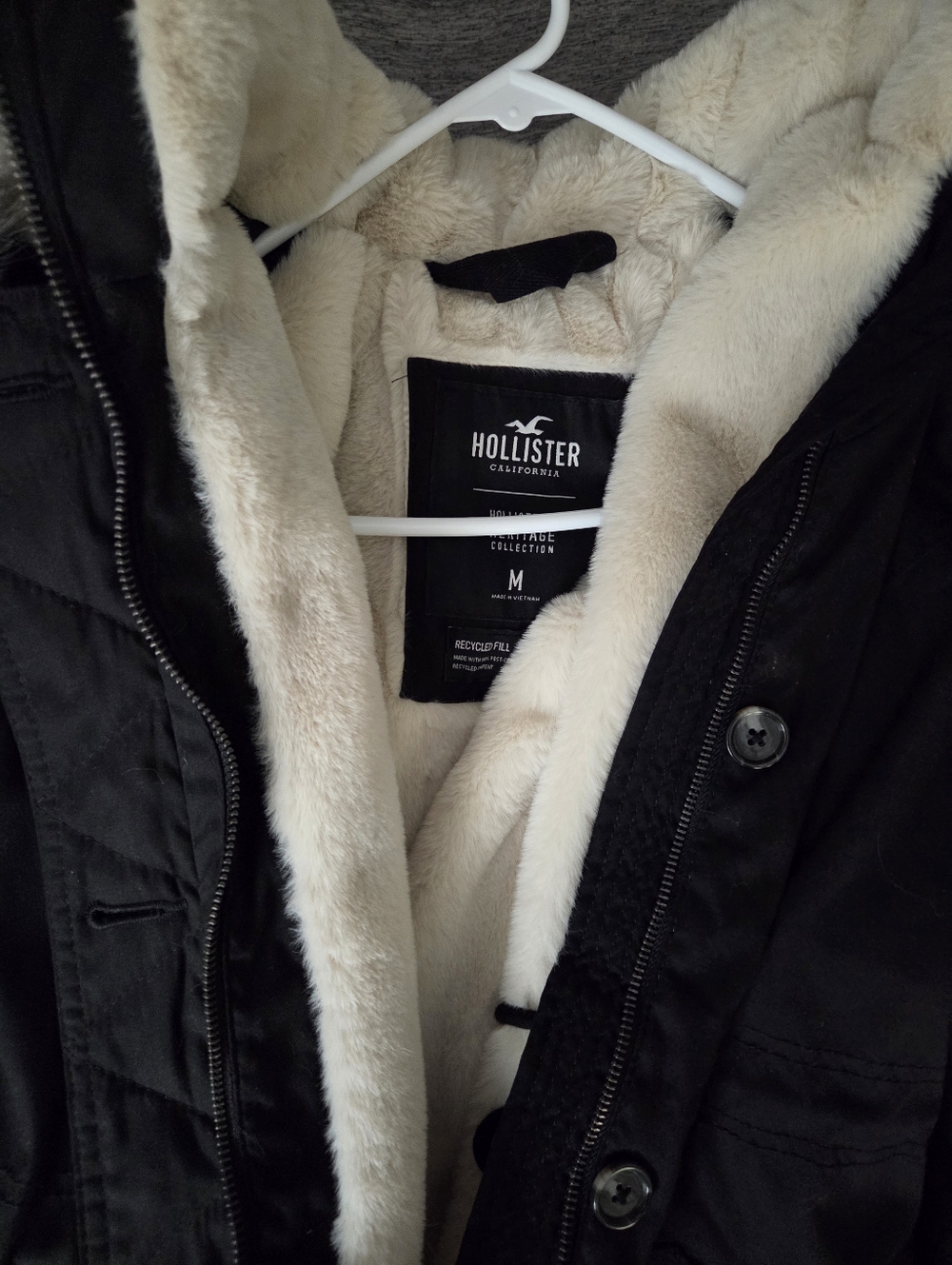 Hollister Black Jacket with Cream Sherpa Hood - Picture 2 of 4
